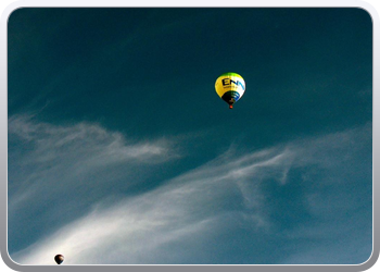 overvliegende_luchtballon_in_ensch1